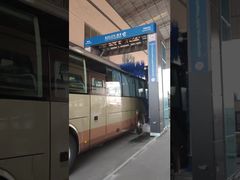 बेड़े की सफाई के लिए कोलोन कुशल स्वचालित बस वॉश मशीन!